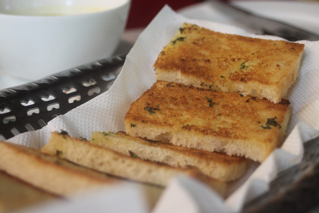 Homemade flavour: Bead Toasts with a healthy soup